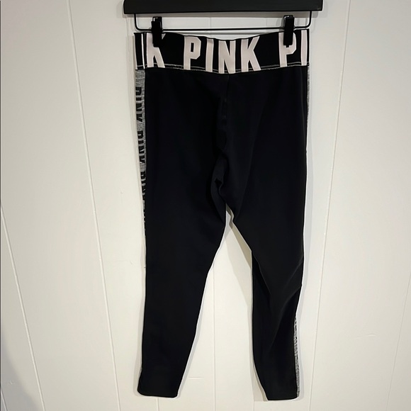 PINK Victoria's Secret Yoga Black and White Leggings M - Picture 7 of 7